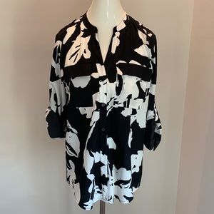 ⭐️3/$10⭐️ Calvin Klein top